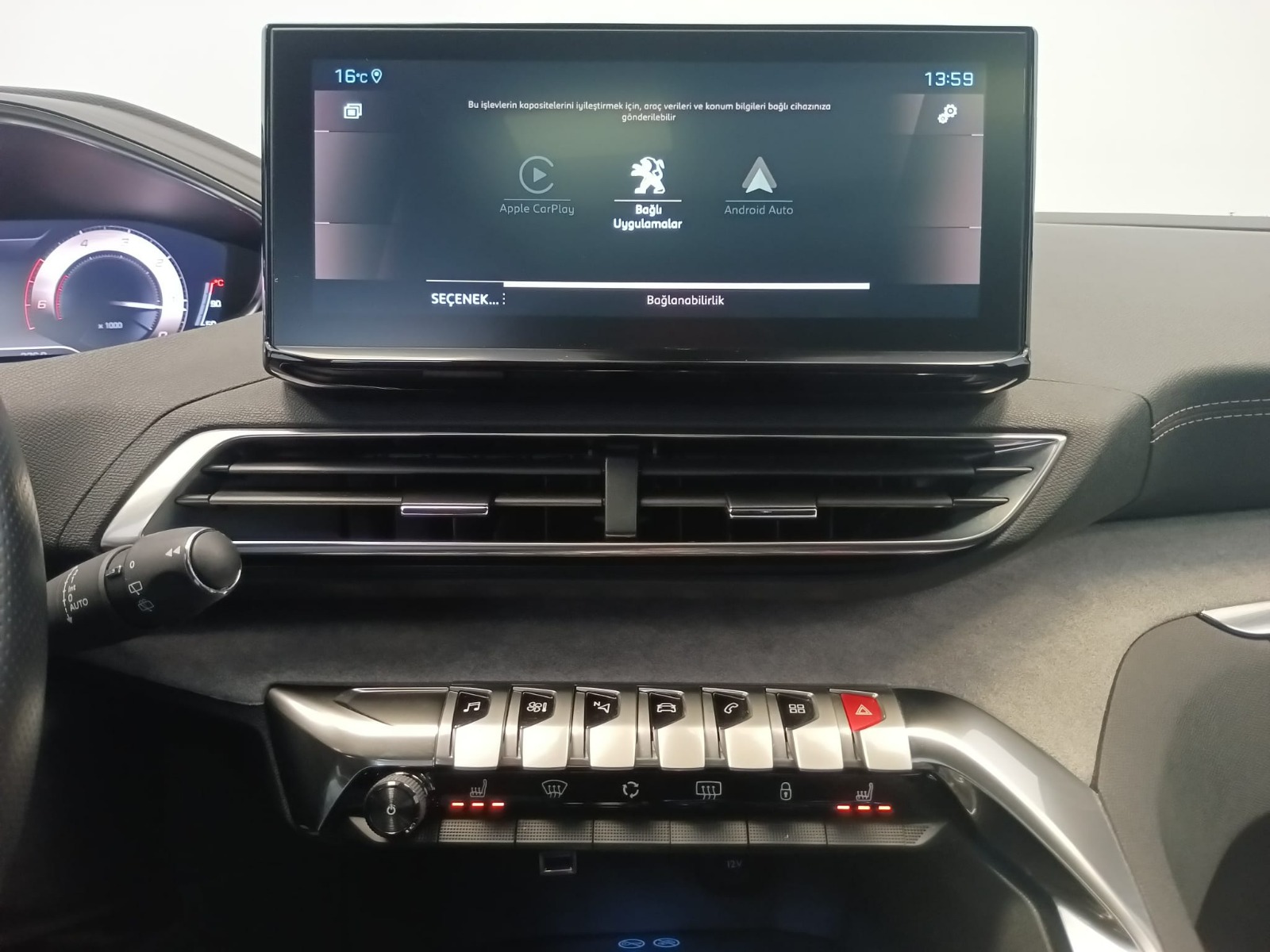 PEUGEOT 5008 17